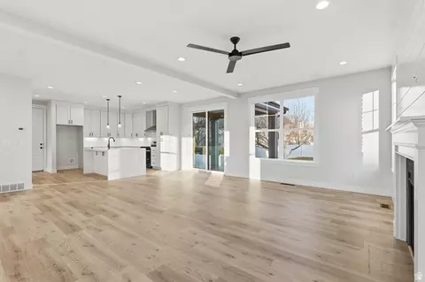 Living - 807 E Cys Meadow Ln S #33, Sandy, UT 84094 photo 2 of 2
