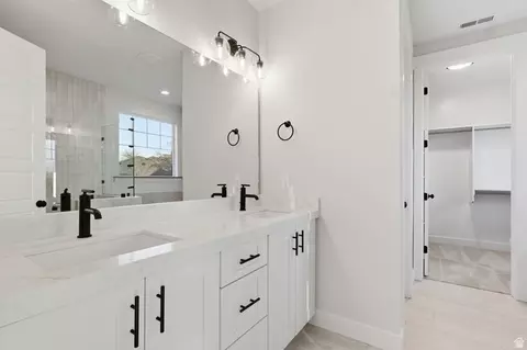 Bath - 807 E Cys Meadow Ln S #33, Sandy, UT 84094 photo 4 of 4