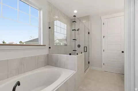 Bath - 807 E Cys Meadow Ln S #33, Sandy, UT 84094 photo 2 of 4