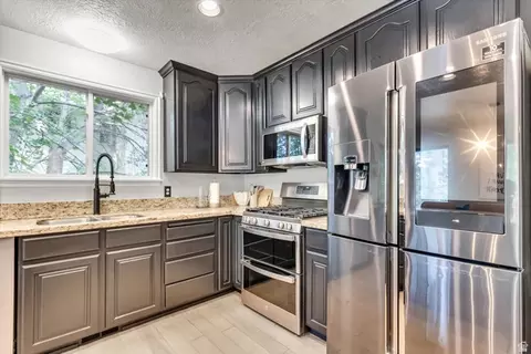 8744 S Danish Rd E, Sandy, UT 84093 photo 8