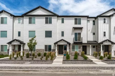 3913 N Eagle Pointe Ln, Eagle Mountain, UT 84005 photo 2