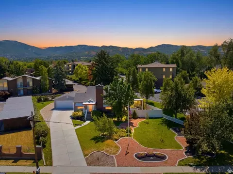 1925 S Main St, Bountiful, UT 84010 photo 2
