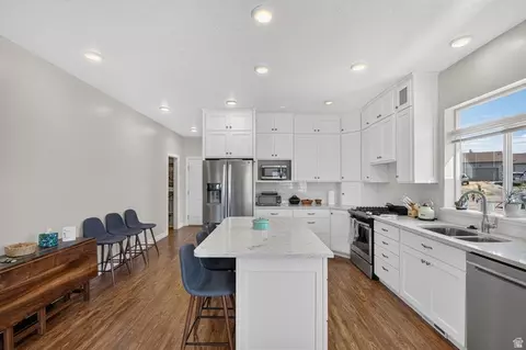 Kitchen - 450 E 200 S, Fairview, UT 84629 photo 4 of 5