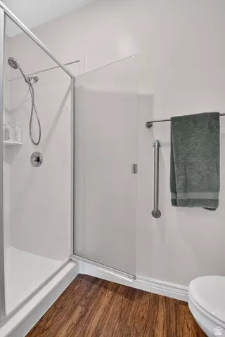 Bath - 450 E 200 S, Fairview, UT 84629 photo 2 of 3