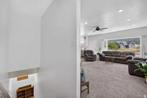 Entry Way - 450 E 200 S, Fairview, UT 84629 photo 2 of 4