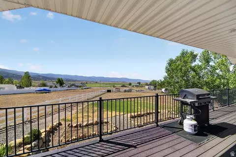 Exterior - 450 E 200 S, Fairview, UT 84629 photo 9 of 10