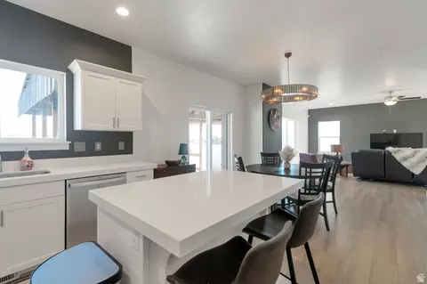 4633 E Golden Hills Loop, Eagle Mountain, UT 84005 photo 5