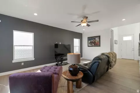 4633 E Golden Hills Loop, Eagle Mountain, UT 84005 photo 8