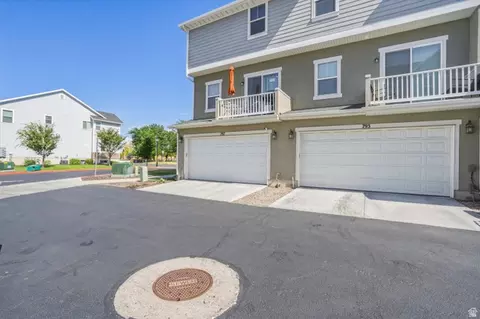 Exterior - 793 E 975 N, Layton, UT 84041 photo 3 of 3