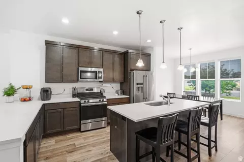 Kitchen - 793 E 975 N, Layton, UT 84041 photo 2 of 4