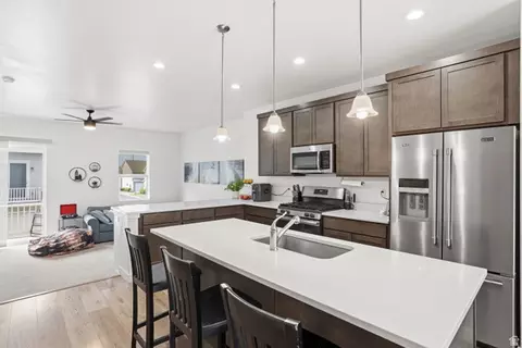 Kitchen - 793 E 975 N, Layton, UT 84041 photo 4 of 4