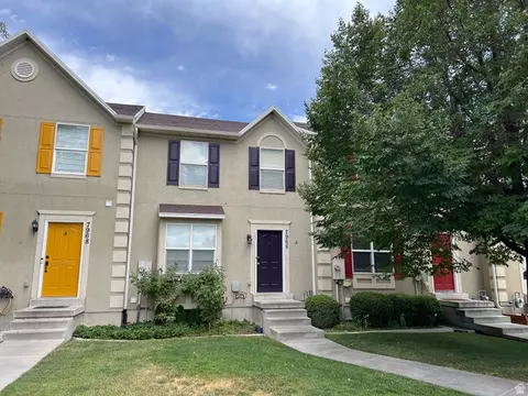 7966 N Dundee Dr, Eagle Mountain, UT 84005 photo 2