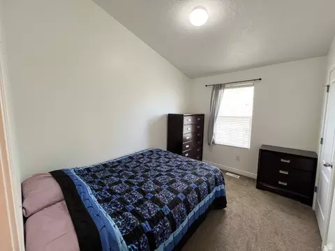 7966 N Dundee Dr, Eagle Mountain, UT 84005 photo 17