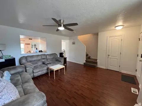 7966 N Dundee Dr, Eagle Mountain, UT 84005 photo 5