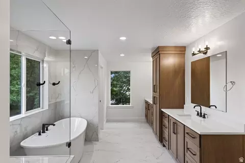 Bath - 1566 N 275 W, Orem, UT 84057 photo 2 of 7