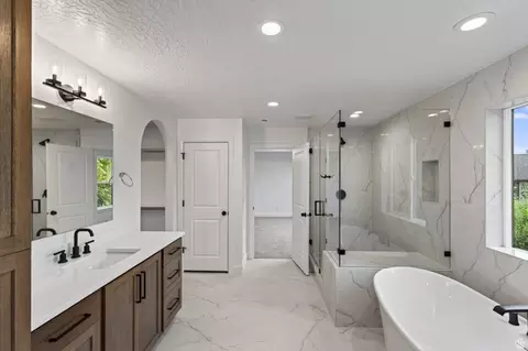 Bath - 1566 N 275 W, Orem, UT 84057 photo 6 of 7