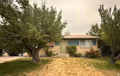 992 N 300 E, Orem, UT 84057 photo 1