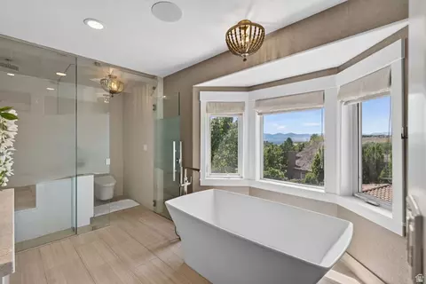 Bath - 12308 S Mariah Cir E, Draper, UT 84020 photo 4 of 22