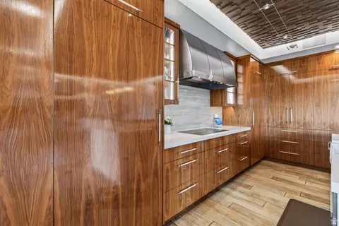 Kitchen - 12308 S Mariah Cir E, Draper, UT 84020 photo 5 of 31