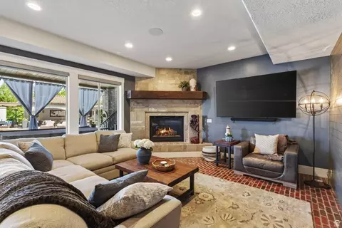 Living - 12308 S Mariah Cir E, Draper, UT 84020 photo 17 of 23