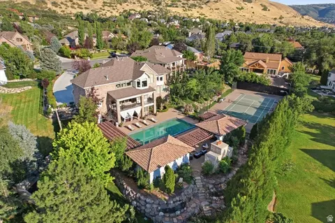 View/Area - 12308 S Mariah Cir E, Draper, UT 84020 photo 1 of 19