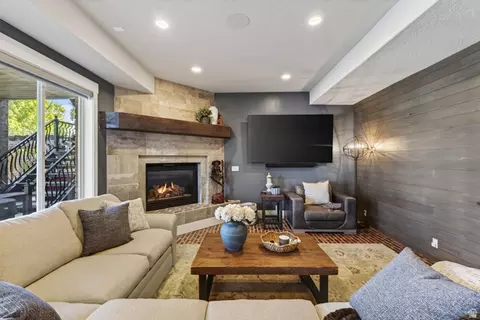 Living - 12308 S Mariah Cir E, Draper, UT 84020 photo 16 of 23