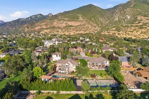 View/Area - 12308 S Mariah Cir E, Draper, UT 84020 photo 13 of 19