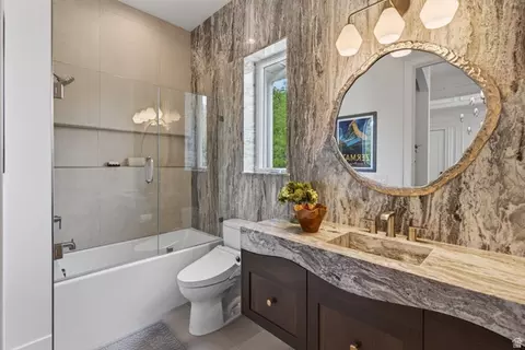 Bath - 12308 S Mariah Cir E, Draper, UT 84020 photo 16 of 22