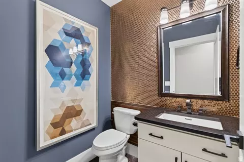Bath - 12308 S Mariah Cir E, Draper, UT 84020 photo 14 of 22