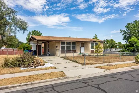 9810 S Darin Dr, Sandy, UT 84070 photo 27