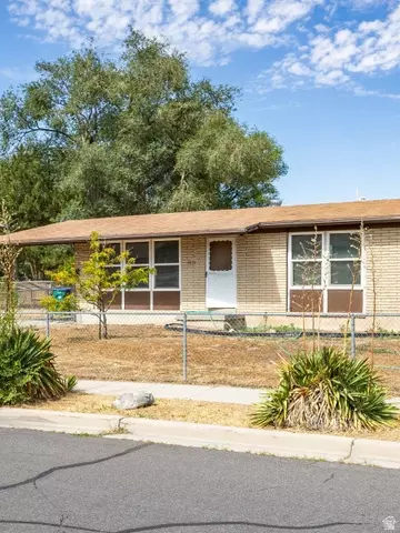9810 S Darin Dr, Sandy, UT 84070 photo 25