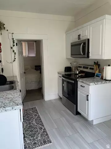 Kitchen - 857 E 2700 St S, Ogden, UT 84403 photo 3 of 4
