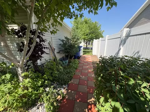 922 N 480 W, Logan, UT 84321 photo 2