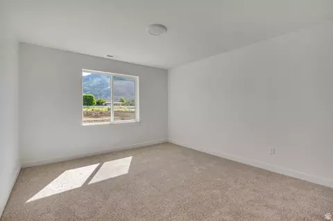 1068 N Summit View Dr W, Harrisville, UT 84404 photo 11