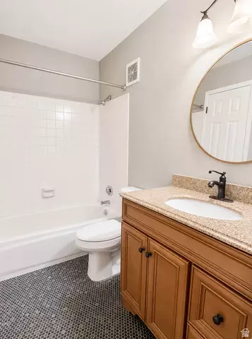 Bath - 6907 S 745 E #G, Midvale, UT 84047 photo 2 of 2