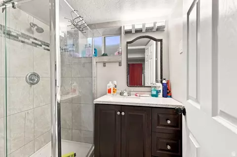 Bath - 7667 S Birch St W, Midvale, UT 84047 photo 2 of 4