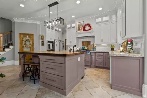 Kitchen - 1559 E Wasatch Dr S, Ogden, UT 84403 photo 1 of 5