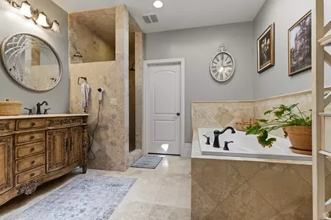 Bath - 1559 E Wasatch Dr S, Ogden, UT 84403 photo 3 of 9