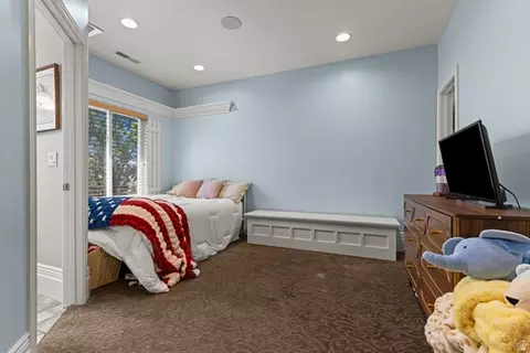 Bedroom - 1559 E Wasatch Dr S, Ogden, UT 84403 photo 6 of 8
