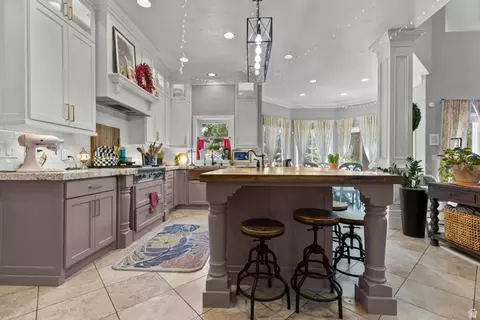 Kitchen - 1559 E Wasatch Dr S, Ogden, UT 84403 photo 3 of 5