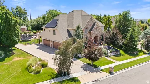 View/Area - 1559 E Wasatch Dr S, Ogden, UT 84403 photo 1 of 9