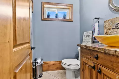 Bath - 1559 E Wasatch Dr S, Ogden, UT 84403 photo 1 of 9