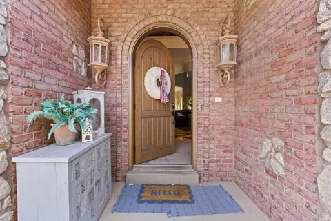 Entry Way - 1559 E Wasatch Dr S, Ogden, UT 84403 photo 1 of 5