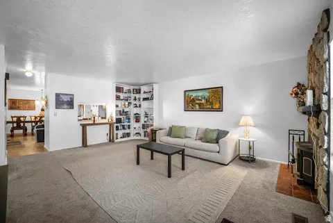 3963 S Westwind Ct, Riverdale, UT 84405