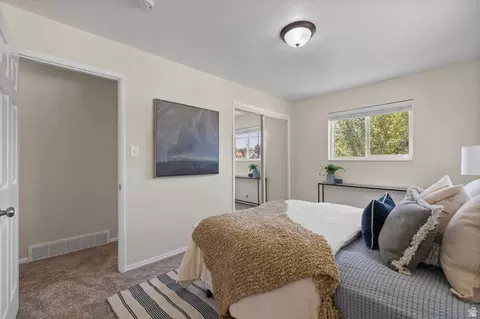 2370 E Quail Run Cir, Sandy, UT 84093 photo 14