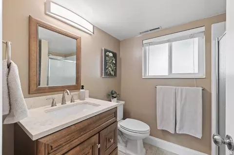 2370 E Quail Run Cir, Sandy, UT 84093 photo 27