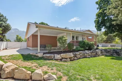 2370 E Quail Run Cir, Sandy, UT 84093 photo 36