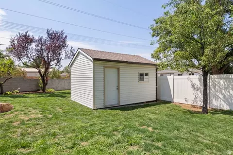 2370 E Quail Run Cir, Sandy, UT 84093 photo 45