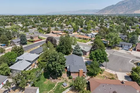 2370 E Quail Run Cir, Sandy, UT 84093 photo 52