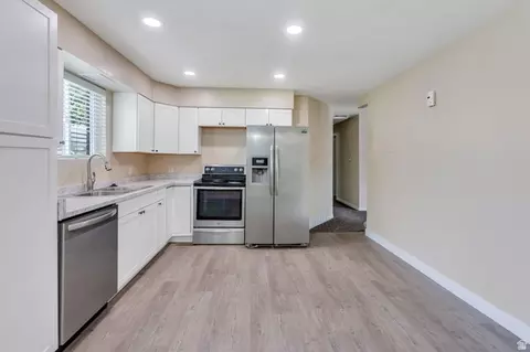 Kitchen - 1073 E 120 S, Spanish Fork, UT 84660 photo 2 of 3
